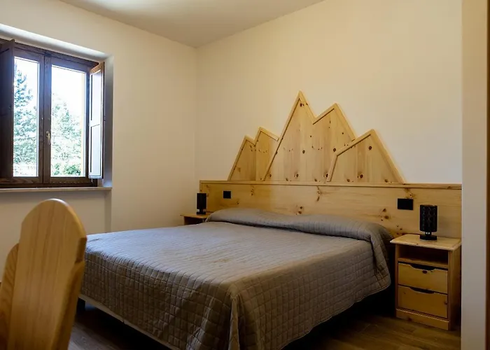 La Villetta Food & Drink Rooms For Rent - No Reception -